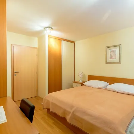 Guest house Liny